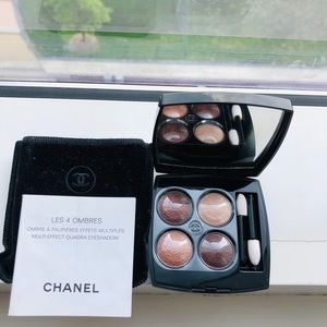 CHANEL eyeshadow compact